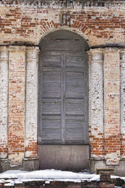 Porta Ingresso Antico Muro Pietra Vecchia Porta Ferro Battuto Metallo — Foto Stock