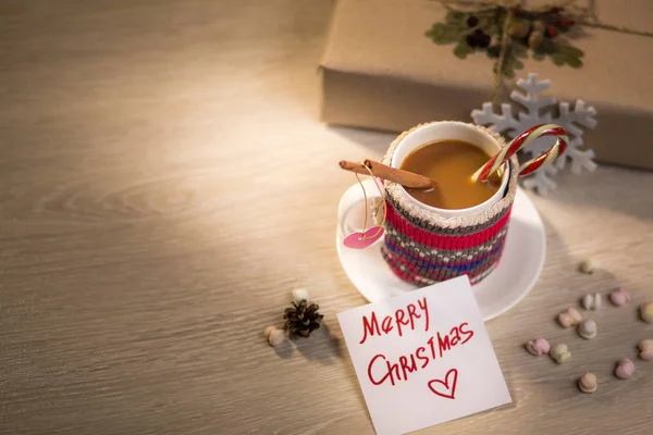 Kerstavond Achtergrond Met Kopje Koffie Aanwezig — Stockfoto