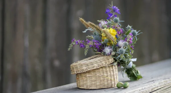 Bouquet Fiori Campo Sfondo Rurale — Foto Stock