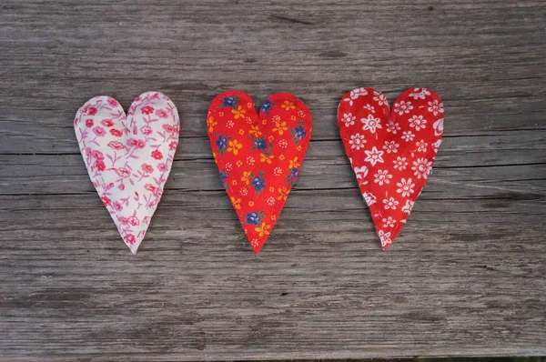 Ruční Látkové Srdce Venkovských Pozaďových Den Svatého Valentýna — Stock fotografie