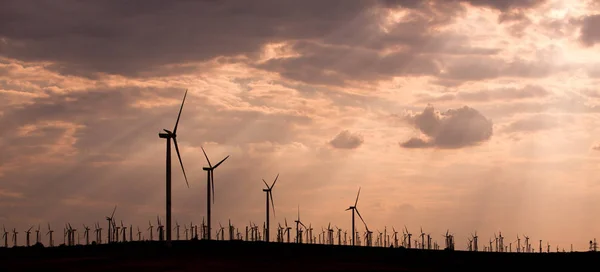 Vindkraftverk Bakgrunden Vacker Himmel — Stockfoto