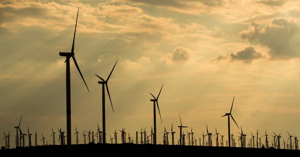 Windturbines Achtergrond Van Een Mooie Hemel — Stockfoto