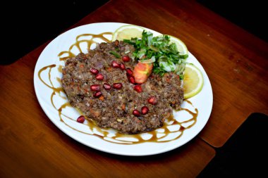 Geleneksel Arap doğu yemeği tabağı - kebap seçimleri