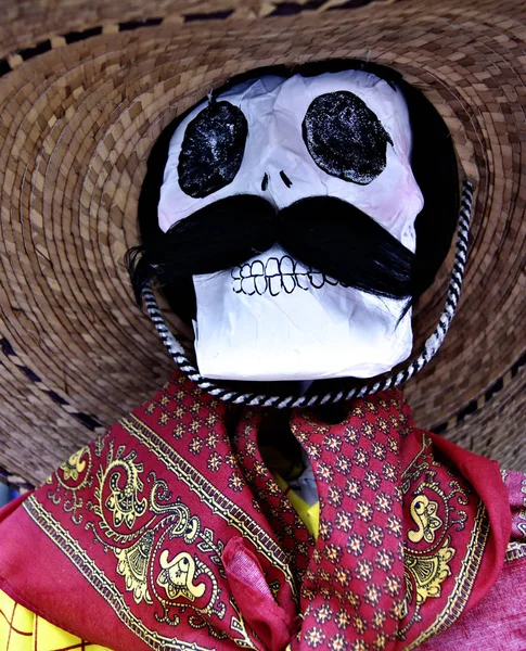 口ひげ ソンブレロ 全聖徒の日ベラクルス メキシコ 2017 クラフト メキシコ スカル — ストック写真