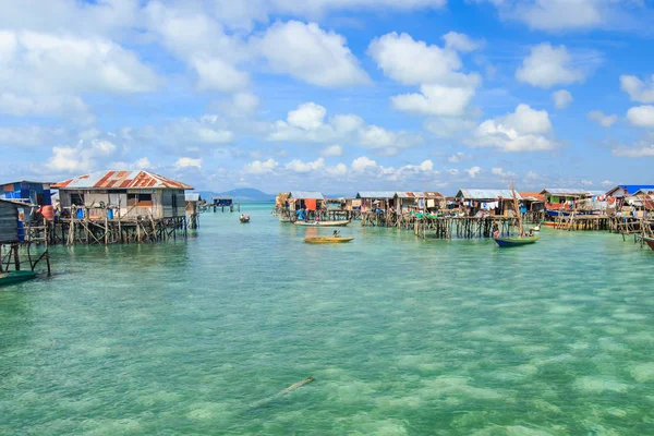 Belas Paisagens Vista Bornéu Mar Cigano Vila Água Ilha Omadal — Fotografia de Stock