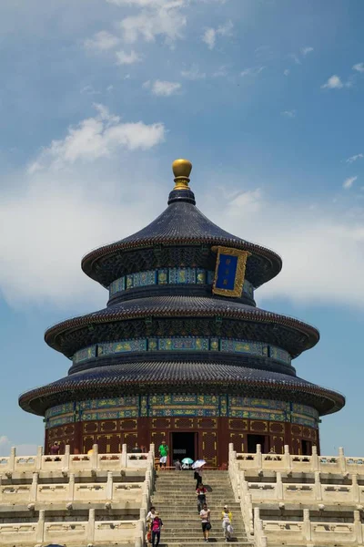 Temple Небес Сонячний День Хмар Пекін Chinachinese Символи Перекладу Зал — стокове фото