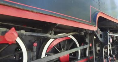 Açık, düşük çekim eski buhar lokomitve sergi Video.