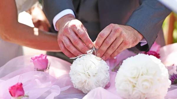 Exchanging Rings Moment Wedding — Stock Photo, Image