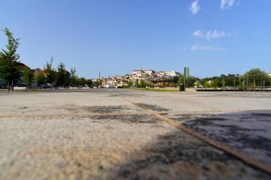 Coimbra, üst ve tarihi şehrin manzarası