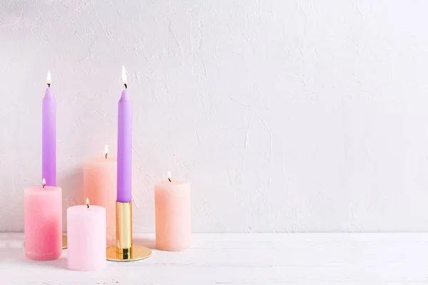 Pastel Color Diffenent Color Burning Candles White Textured Background Place — Stock Photo, Image
