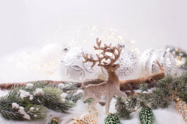 Natal Ano Novo Conjunto Com Bolas Brancas Decorativas — Fotografia de Stock