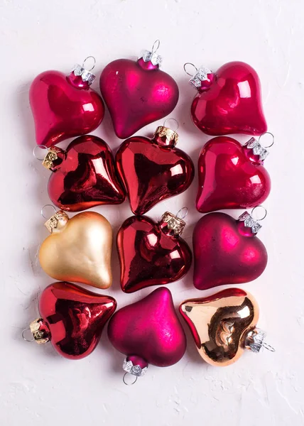 Top View Arranged Hearts Christmas Toys White Background — Stock Photo, Image