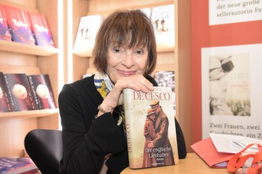 Frankfurt Am Main, Almanya - 10 Ekim 2018: Federica de Cesco 70 Frankfurt Kitap Fuarı'nda / Buchmesse Frankfurt