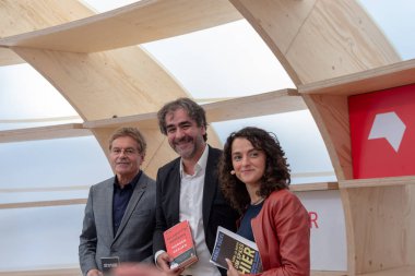 Frankfurt Am Main, Almanya - 12 Ekim 2018: Alexander Skipis, Deniz Yuecel ve Esra Kck, 70 Frankfurt Kitap Fuarı / Buchmesse Frankfurt