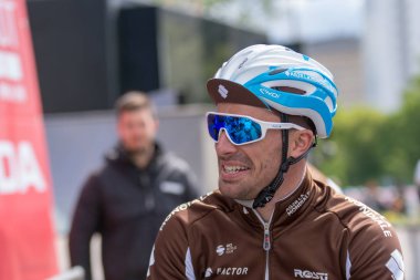 Eschborn, Almanya - 1 Mayıs 2018: Rudy Barbier (Ag2r La Mondiale), Frankfurt Eschborn bisiklet yarışı