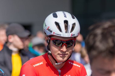 Eschborn, Almanya - 1 Mayıs 2018: Gregory Daniel (Trek-Segafredo) adlı Eschborn-Frankfurt bisiklet yarışı