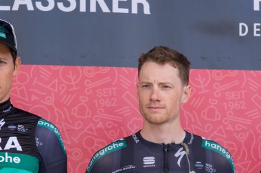 Eschborn, Almanya - 1 Mayıs 2018: Eschborn-Frankfurt bisiklet yarışı, Sam Bennett (Bora-Hansgrohe)