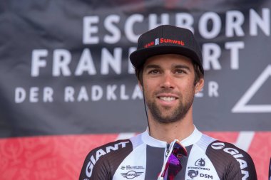 Eschborn, Almanya - 1 Mayıs 2018: Michael Matthews (takım Sunweb) Frankfurt Eschborn bisiklet yarışı