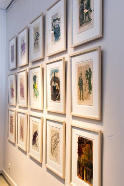 Bad Soden, Almanya. 27 Ekim, 2017. Armin Mueller-Stahl, Alman aktör, ressam ve Stadtgalerie Bad Soden onun sanat sergisi için basın toplantısında. Sergi 28 Ekim-26 Kasım 2017