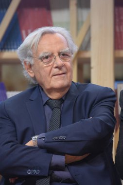 Frankfurt, Almanya. 11 Ekim, 2017. Bernard Pivot (* 1935), Fransız gazeteci, görüşmeci ve Fransız kültürel televizyon programlarına, Frankfurt Bookfair Prix Goncourt Ödülü aldı Prix Goncourt panelde dizi / Buchmesse Frankfurt 2017 