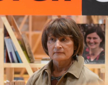 Frankfurt, Almanya. 11 Ekim, 2017. Catherine Millet, Fransız yazar, sanat eleştirmeni, küratör, kurucusu ve editörü Frankfurt Bookfair adlı dergi sanat basın / Buchmesse Frankfurt 2017