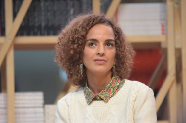 Frankfurt, Almanya. 11 Ekim, 2017. Leila Slimani (* 1981), Fransız-Fas yazar ve Incipit de gazeteci! Frankfurt Bookfair panelde / Buchmesse Frankfurt 2017