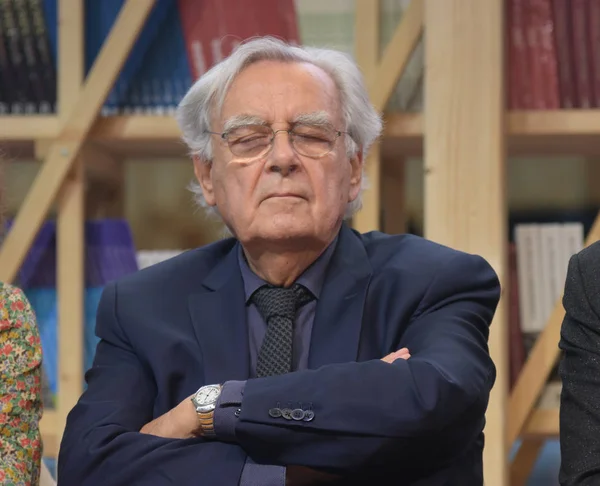 Frankfurt, Almanya. 11 Ekim, 2017. Bernard Pivot (* 1935), Fransız gazeteci, görüşmeci ve Fransız kültürel televizyon programlarına, Frankfurt Bookfair Prix Goncourt Ödülü aldı Prix Goncourt panelde dizi / Buchmesse Frankfurt 2017 