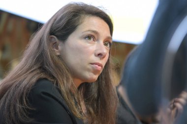 Frankfurt, Almanya. 11 Ekim, 2017. Leonor de Recondo, Fransız kemancı ve yazar, Incipit! Frankfurt Bookfair panelde / Buchmesse Frankfurt 2017