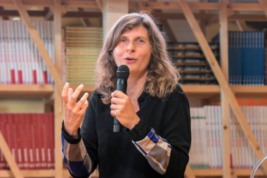 Frankfurt, Almanya. 11 Ekim, 2017. Olivia Rosenthal (* 1965), Fransız yazar, Incipit! Frankfurt Bookfair panelde / Buchmesse Frankfurt 2017