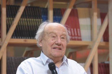 Frankfurt, Almanya. 15 Ekim, 2017. Jean-Claude Mezieres (* 1938), Fransız çizgi roman sanatçısı - Valerian ve Veronique / Valerian ve Laureline çizgi roman - Frankfurt Bookfair / Buchmesse Frankfurt 2017