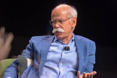 Frankfurt, Almanya. 15 Eylül, 2017. Sheryl Sandberg (Facebook Coo) ve Dieter Zetsche (Ceo Daimler Ag) kültür, liderlik ve yenilik, alarak Mercedes Benz 