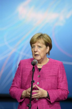 Frankfurt, Almanya. 14 Eylül, 2017. Angela Merkel de Frankfurt/Main 67 IAA Uluslararası Motor Show ile onun tur sonunda Salı, 14th Eylül 2017 konuşma
