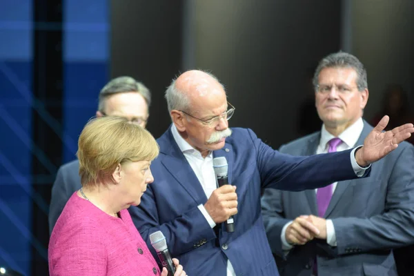 Frankfurt Alemanha Set 2017 Angela Merkel Visitando Estande Daimler Mercedes — Fotografia de Stock