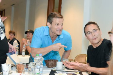 Fedcon 26, Avrupa'nın en büyük Star Trek kongre, ünlüler ve fanlar her diğer imza oturumları ve paneller karşılamak için davet ediyor. Fedcon 26 Haziran 2-5 2017 gerçekleşti.