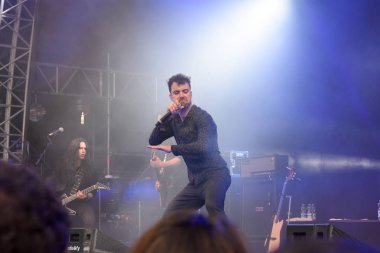 Frankfurt, Almanya. 8 Nisan 2017. Steve Musikmesse Frankfurt, Almanya Merkezi sahnede Gus G. ve Franky Perez ile gerçekleştirme Stevens