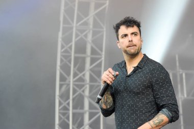 Frankfurt, Almanya. 8 Nisan 2017. Steve Musikmesse Frankfurt, Almanya Merkezi sahnede Gus G. ve Franky Perez ile gerçekleştirme Stevens