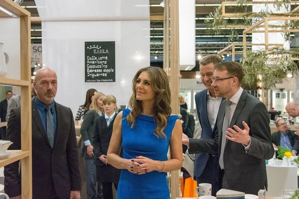 Frankfurt Alemanha Fevereiro 2017 Ambiente Atriz Modelo Elizabeth Hurley Royals — Fotografia de Stock