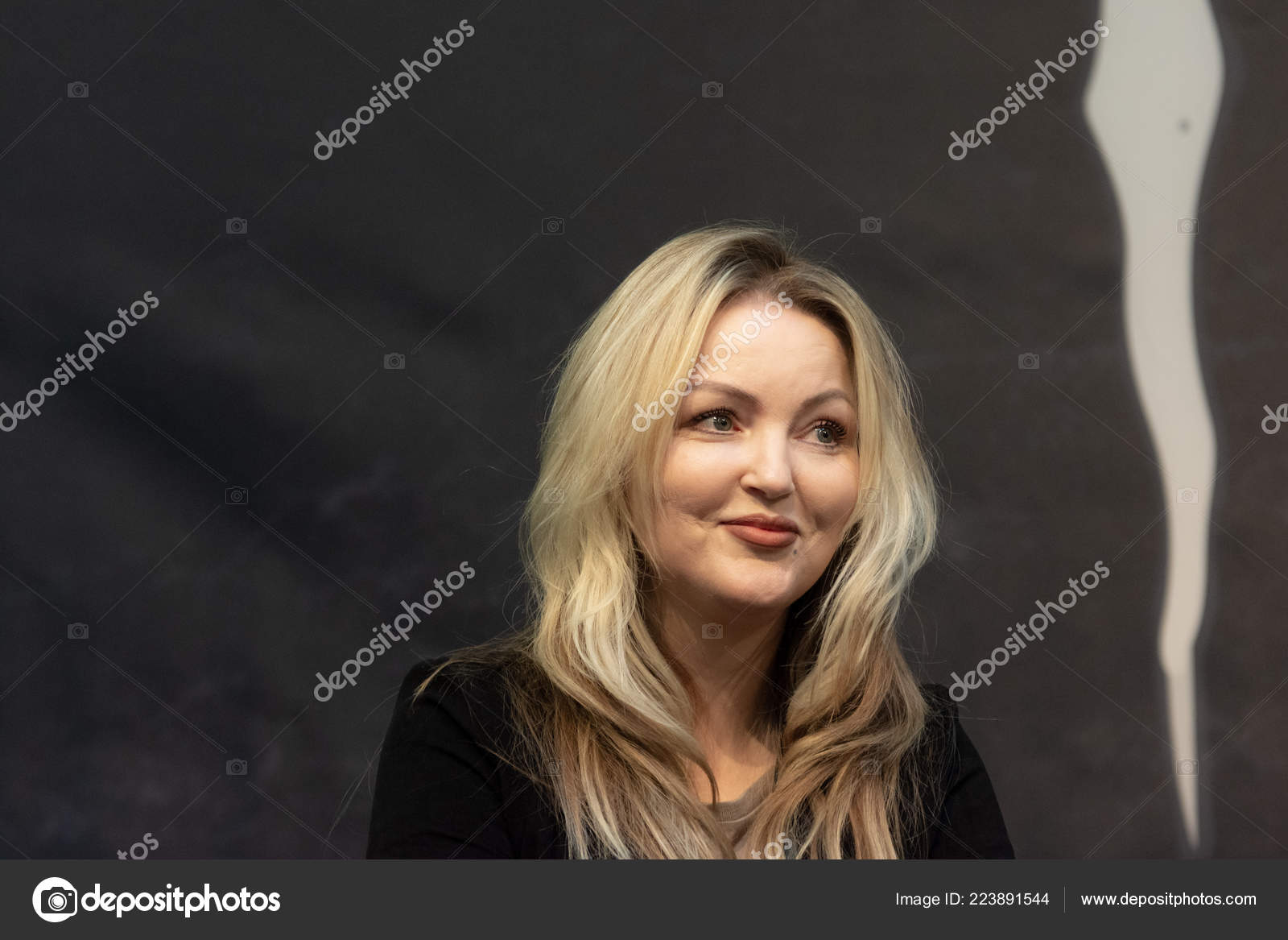 Forum on this topic: Tuesday Knight, tuesday-knight/ Discussion on this topic: Julie Craig, tuesday-knight/