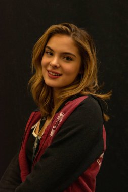 Dortmund, Almanya - 3 Kasım 2018: Brighton Sharbino (* 2002, ABD'li oyuncu, The Walking Dead) hafta sonu, cehennem 2018, bir iki gün (Kasım 3-4 2018) korku temalı Kongre fan..