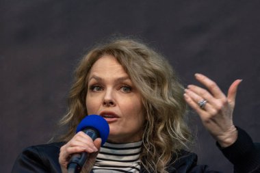 Dortmund, Almanya - 3 Kasım 2018: Dina Meyer (* 1968, ABD'li sinema oyuncusu, gördüm, Piranha 3d, Starship Troopers) hafta sonu, cehennem 2018, bir iki gün (Kasım 3-4 2018) korku temalı Kongre fan..