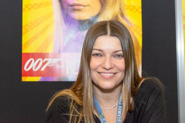 Dortmund, Almanya - 1st Aralık 2018: Ivana Milicevic (* 1974, Boşnak asıllı Amerikalı aktris) Alman Comic Con Dortmund adlı iki günde fan kongre