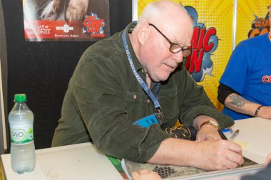 Dortmund, Almanya - 1st Aralık 2018: Ron Donachie (* 1956, aktör) Alman Comic Con Dortmund adlı iki günde fan kongre
