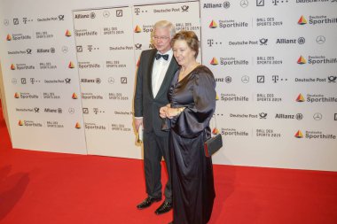 Wiesbaden, Almanya - 2 Şubat 2019: Roland Koch (* 1958, Alman politikacı) top des spor 2019