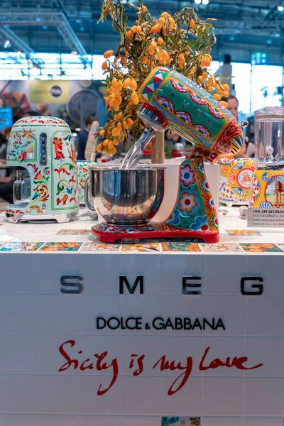 德国法兰克福 2019年2月11日2019年安比恩特交易会的印象 Dolce Gabbana 厨房机器 Smeg 安比恩特是一个领先的消费品贸易展会 有4300多家参展商和130000贸易参观者 — 图库照片