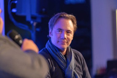 Frankfurt Main, Almanya - 4 Nisan 2019: Michael 'Bully' Herbig (*1968, Alman film yönetmeni, aktör ve yazar) Deutsches Filmmuseum'da film endüstrisindeki deneyimlerinden bahsediyor
