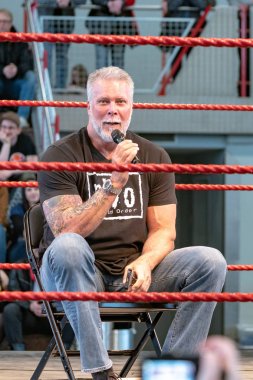 Dortmund, Almanya - 14 Nisan 2019: Kevin Nash (*1959, ABD'li profesyonel güreşçi, basketbolcu ve aktör) German Comic Con Dortmund Spring Edition'da iki günlük bir hayran kongresinde