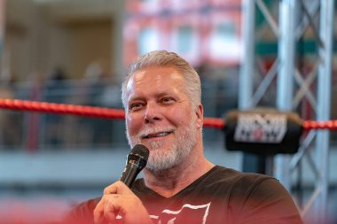 Dortmund, Almanya - 14 Nisan 2019: Kevin Nash (*1959, ABD'li profesyonel güreşçi, basketbolcu ve aktör) German Comic Con Dortmund Spring Edition'da iki günlük bir hayran kongresinde