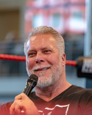 Dortmund, Almanya - 14 Nisan 2019: Kevin Nash (*1959, ABD'li profesyonel güreşçi, basketbolcu ve aktör) German Comic Con Dortmund Spring Edition'da iki günlük bir hayran kongresinde
