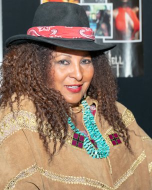 Dortmund, Almanya - 14 Nisan 2018: Pam Grier (*1949, ABD'li aktris) Weekend of Hell Spring Edition 2019'da, iki gün (13-14 Nisan 2019) korku temalı hayran kongresi.