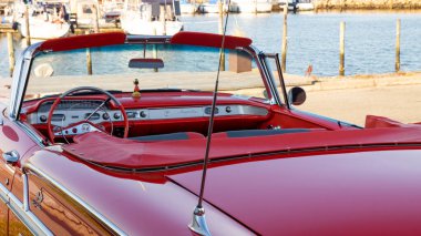 Danimarka 'da klasik eski arabalar